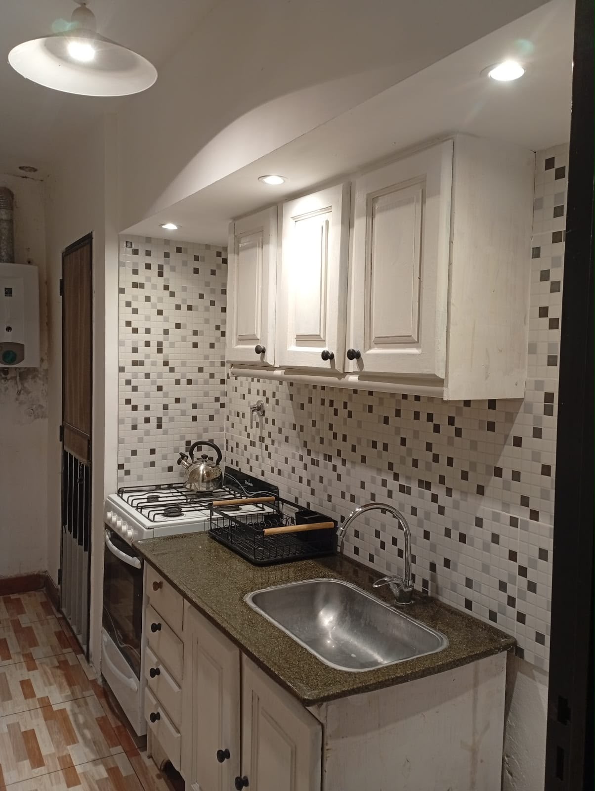 Cocina después de la restauración realizada por Hogar Elite